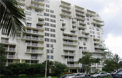 Brickell Biscayne Condo Condo in Brickell Miami Florida Photo of Brickell Biscayne Condo Waterfront Condo in Brickell Miami FL