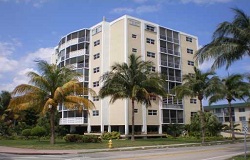 Crandon Tower Condo in Key Biscayne Forida Photo of Crandon Tower Waterfront Condo in Key Biscayne FL