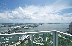 Everglades On The Bay Condo in Downtown Miami Forida Photo of Everglades On The Bay Waterfront Condo in Downtown Miami FL