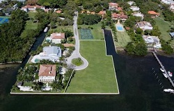 Camp Biscayne Waterfront Gated Community in Coconut Grove, FL Photo of Camp Biscayne Waterfront Gated Community in Coconut Grove Florida