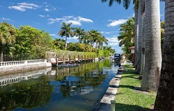 Entrada Estates Gated Waterfront Community in Coconut Grove, FL Photo of Entrada Estates Gated Waterfront Community in Coconut Grove Florida