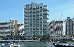Grand Venetian Condo in Miami Beach Forida Photo of Grand Venetian Waterfront Condo in Miami Beach FL