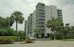 Island Breakers Condo in Key Biscayne Forida Photo of Island Breakers Waterfront Condo in Key Biscayne FL