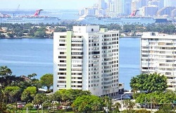 Island Terrace Condo in Miami Beach Forida Photo of Island Terrace Waterfront Condo in Miami Beach FL