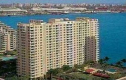 Isola Condo in Brickell Key Miami Florida Photo of Isola Waterfront Condo in Brickell Key Miami FL