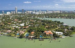La Gorce Island homes in Miami Beach Forida Photo of La Gorce Island homes in Miami Beach FL