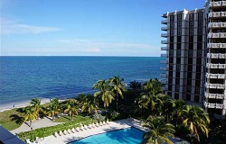 Mar Azul Condo in Key Biscayne Forida Photo of Mar Azul Waterfront Condo in Key Biscayne FL