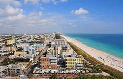 Miami Beach FL Waterfront Condos Photo of Waterfront Condos in Miami Beach Florida
